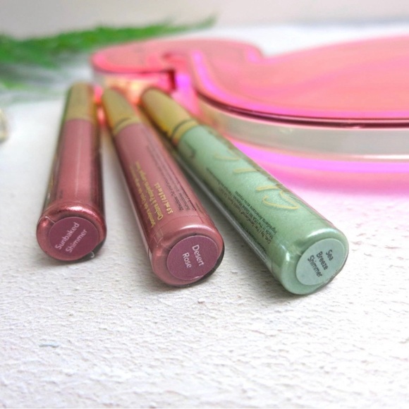 New California Dreaming with Green sequin Bag. - Picture 2 of 3